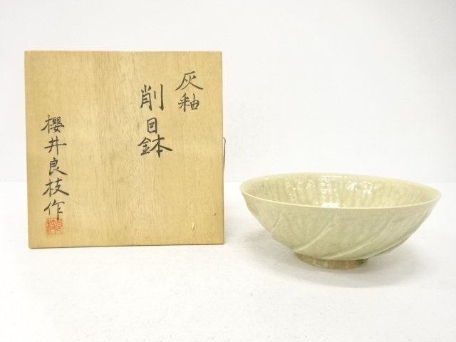 JAPANESE COLLECTIBLE / CREATED BY YOSHIE SAKURAI; ASH GLAZE; CARVED PA